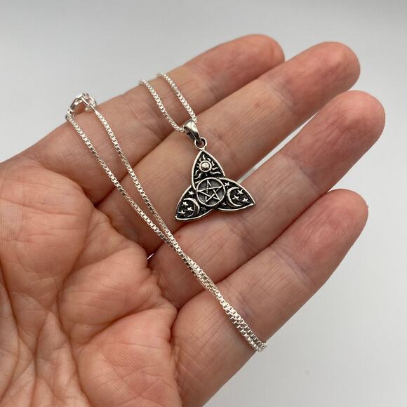 Sterling Silver Celtic Pentagram, Sun, Moon, & Stars Necklace Irish Trinity Knot - Picture 3 of 4